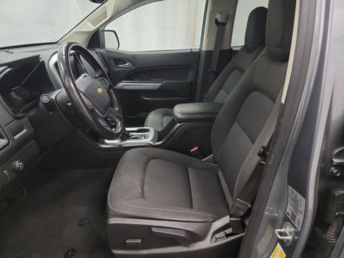 Used 2021 Chevrolet Colorado LT w/ LT Convenience Package image 12