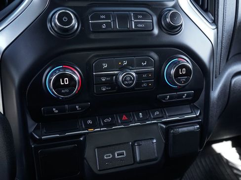 Used 2020 Chevrolet Silverado 1500 LT w/ Fleet Comfort Package image 30