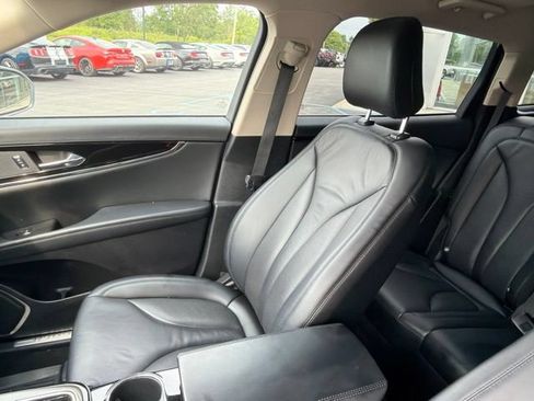 Used 2021 Lincoln Nautilus AWD w/ Equipment Group 101A image 9