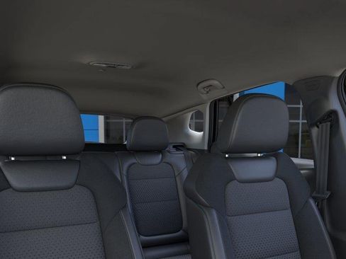 New 2026 Chevrolet Trax LT w/ Driver Confidence Package FWD image 24