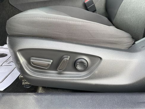 Used 2022 Toyota Camry LE image 14