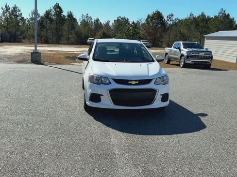 Used 2017 Chevrolet Sonic LS image 3