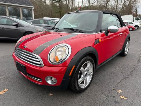 Used 2010 MINI Cooper Convertible image 3