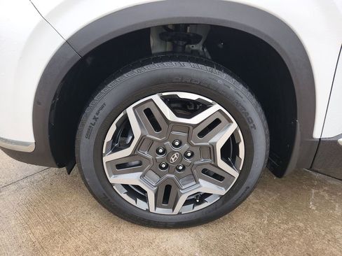 Used 2023 Hyundai Santa Fe Limited image 32