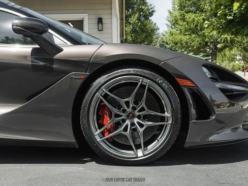 Used 2018 McLaren 720S Luxury RWD image 11