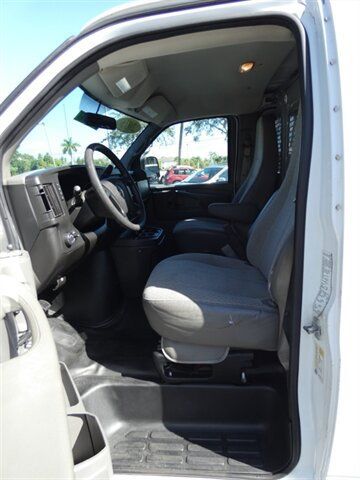 Used 2015 Chevrolet Express 2500 RWD image 34