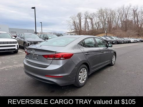 Used 2018 Hyundai Elantra SE FWD image 4