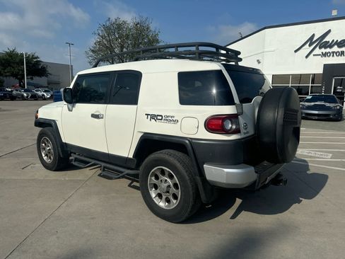 Used 2012 Toyota FJ Cruiser 4WD w/ Upgrade Pkg image 1