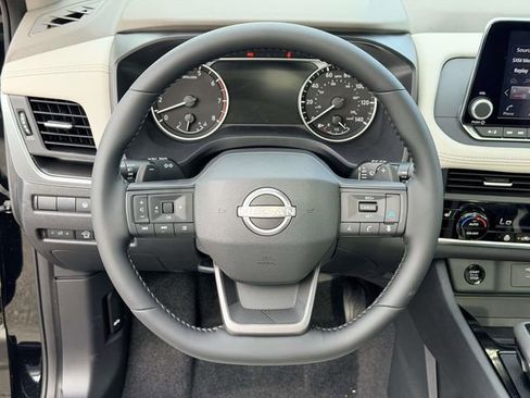New 2026 Nissan Rogue SV w/ SV Premium Package AWD/4WD image 19