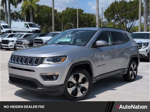 Used 2020 Jeep Compass Latitude w/ Popular Equipment Group AWD/4WD image 1