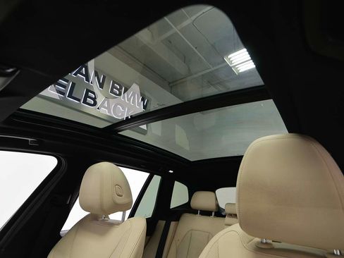 Certified 2024 BMW X3 sDrive30i w/ Convenience Package image 7