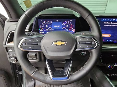 Used 2026 Chevrolet Tahoe High Country AWD/4WD image 23