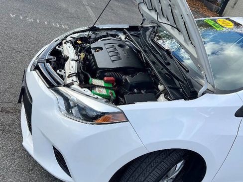 Used 2014 Toyota Corolla LE Premium image 38