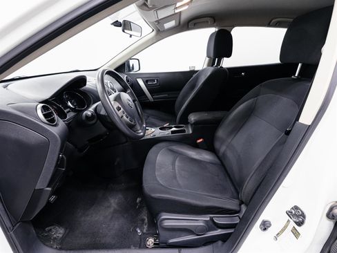 Used 2015 Nissan Rogue S w/ Convenience Package image 4