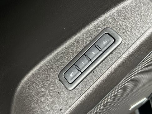 Used 2020 Chevrolet Tahoe Premier w/ Premier Plus Edition image 31