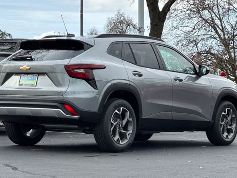 New 2026 Chevrolet Trax LT w/ Driver Confidence Package image 3