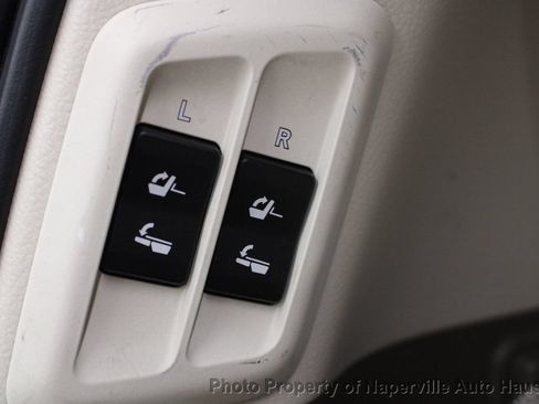 Used 2015 Lexus GX 460 Luxury w/ Preferred Accessory Package AWD/4WD image 32