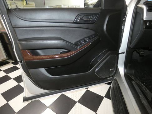 Used 2020 GMC Yukon XL SLT w/ Open Road Package image 24