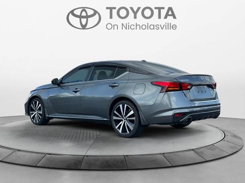 Used 2021 Nissan Altima 2.5 SR w/ SR Premium Package FWD image 3