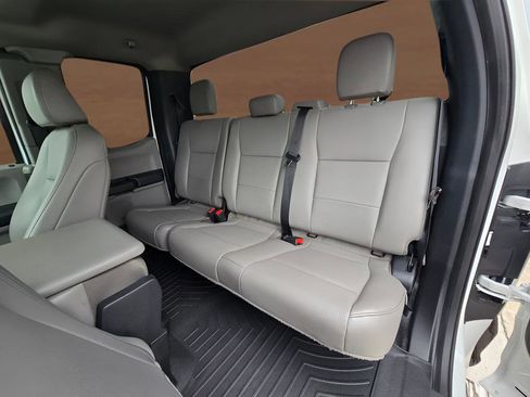 Used 2020 Ford F350 XL w/ STX Appearance Package RWD image 12