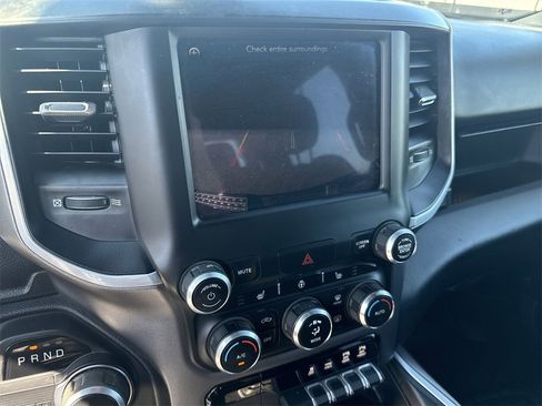 Used 2019 RAM 1500 Big Horn image 21