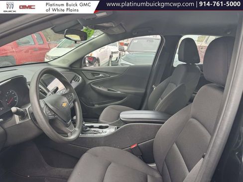Used 2024 Chevrolet Malibu LT image 17