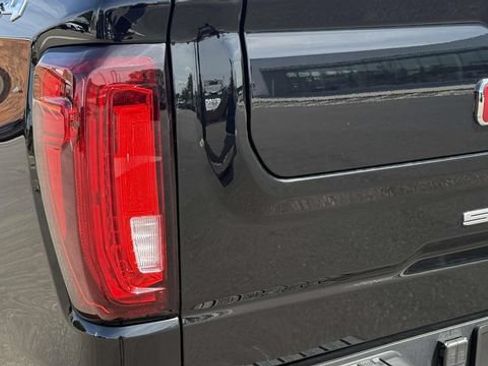 Used 2026 GMC Sierra 1500 SLT w/ SLT Convenience Package AWD/4WD image 39