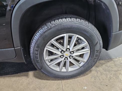 Used 2023 Chevrolet Traverse LT AWD/4WD image 34
