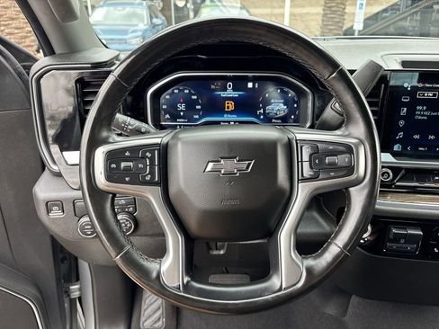Used 2023 Chevrolet Silverado 1500 RST image 18
