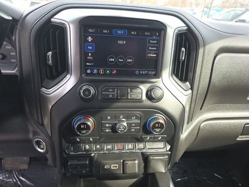 Used 2020 Chevrolet Silverado 1500 LT Trail Boss image 30