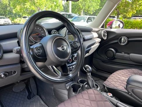 Used 2018 MINI Cooper 2-Door Hardtop FWD image 10