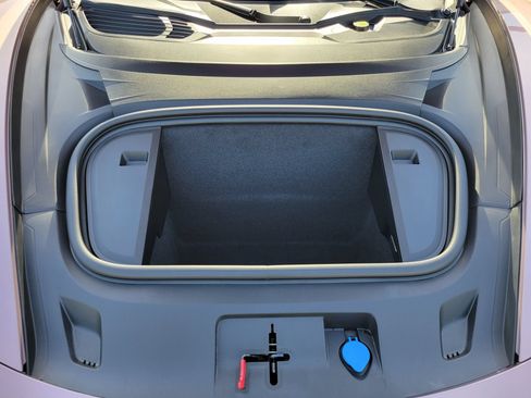 New 2026 Porsche Taycan 4S AWD/4WD image 32