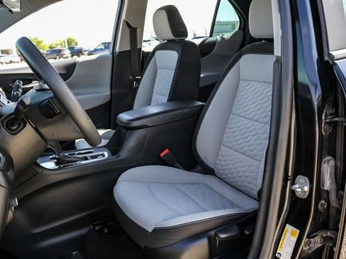 Used 2020 Chevrolet Equinox LS image 10