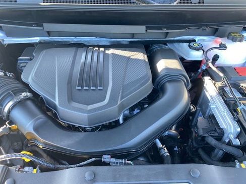 New 2026 Chevrolet Traverse LT w/ Midnight/Sport Edition image 13