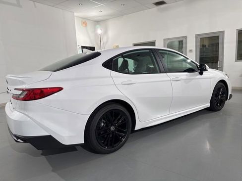 New 2026 Toyota Camry SE image 14