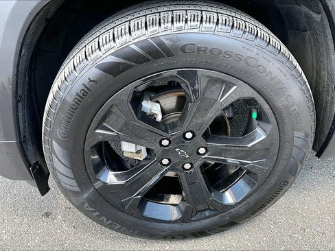 Used 2025 Chevrolet Equinox LT w/ Convenience Package II AWD/4WD image 8