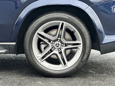 Used 2022 Mercedes-Benz GLS 450 4MATIC w/ AMG Line Exterior image 27