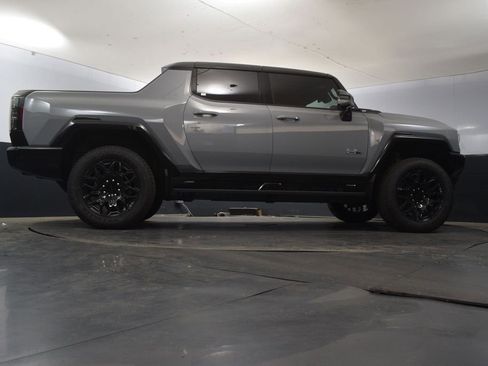 New 2025 GMC Hummer EV 2X image 48