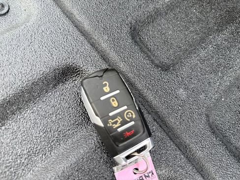 Used 2019 RAM 1500 Laramie image 46