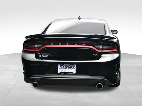 Used 2022 Dodge Charger R/T RWD image 4