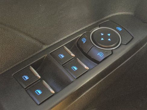Used 2021 Ford Escape SE w/ SE Sport Appearance Package FWD image 27
