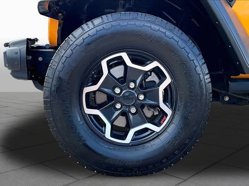 Used 2021 Jeep Gladiator Rubicon AWD/4WD image 10