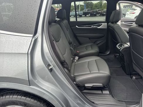 Used 2023 Cadillac XT6 Premium Luxury AWD/4WD image 28