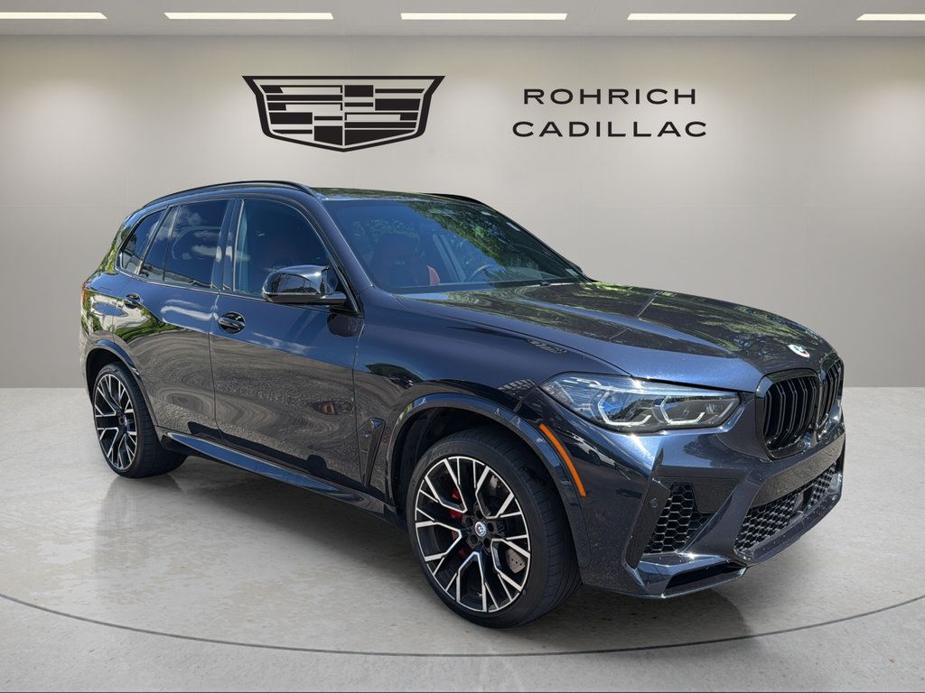 Used 2022 BMW X5 M w/ Competition Package 2 AWD/4WD image 3