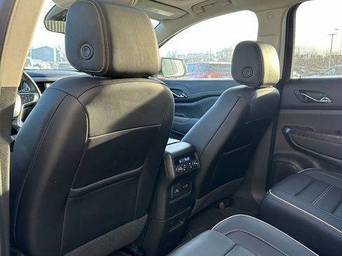 Used 2023 GMC Acadia Denali w/ Denali Ultimate Package image 13