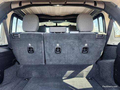 Used 2025 Jeep Wrangler Willys image 21