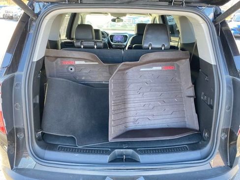 Certified 2023 GMC Acadia SLT image 21