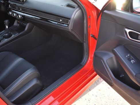 Used 2025 Honda Civic Sport image 14