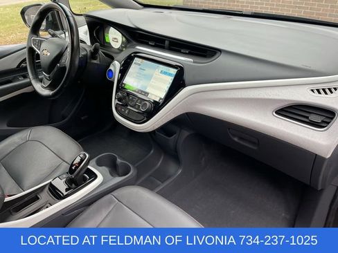 Used 2020 Chevrolet Bolt Premier w/ Infotainment Package image 28