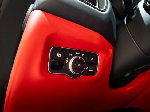 Used 2023 Aston Martin V12 Vantage RWD image 10